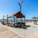 Апартаменты Ensuite Penthouse Panoramic Sea View With Jacuzzi *