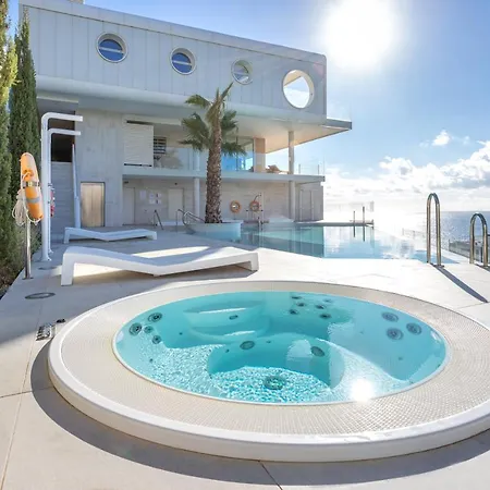 Ensuite Penthouse Panoramic Sea View With Jacuzzi Fuengirola